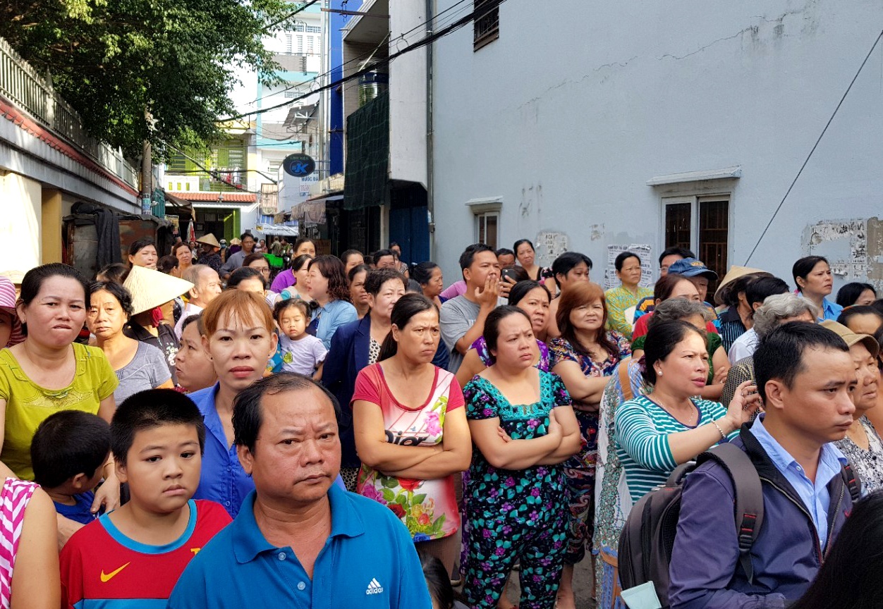 chay nha 3 me con chet anh 12