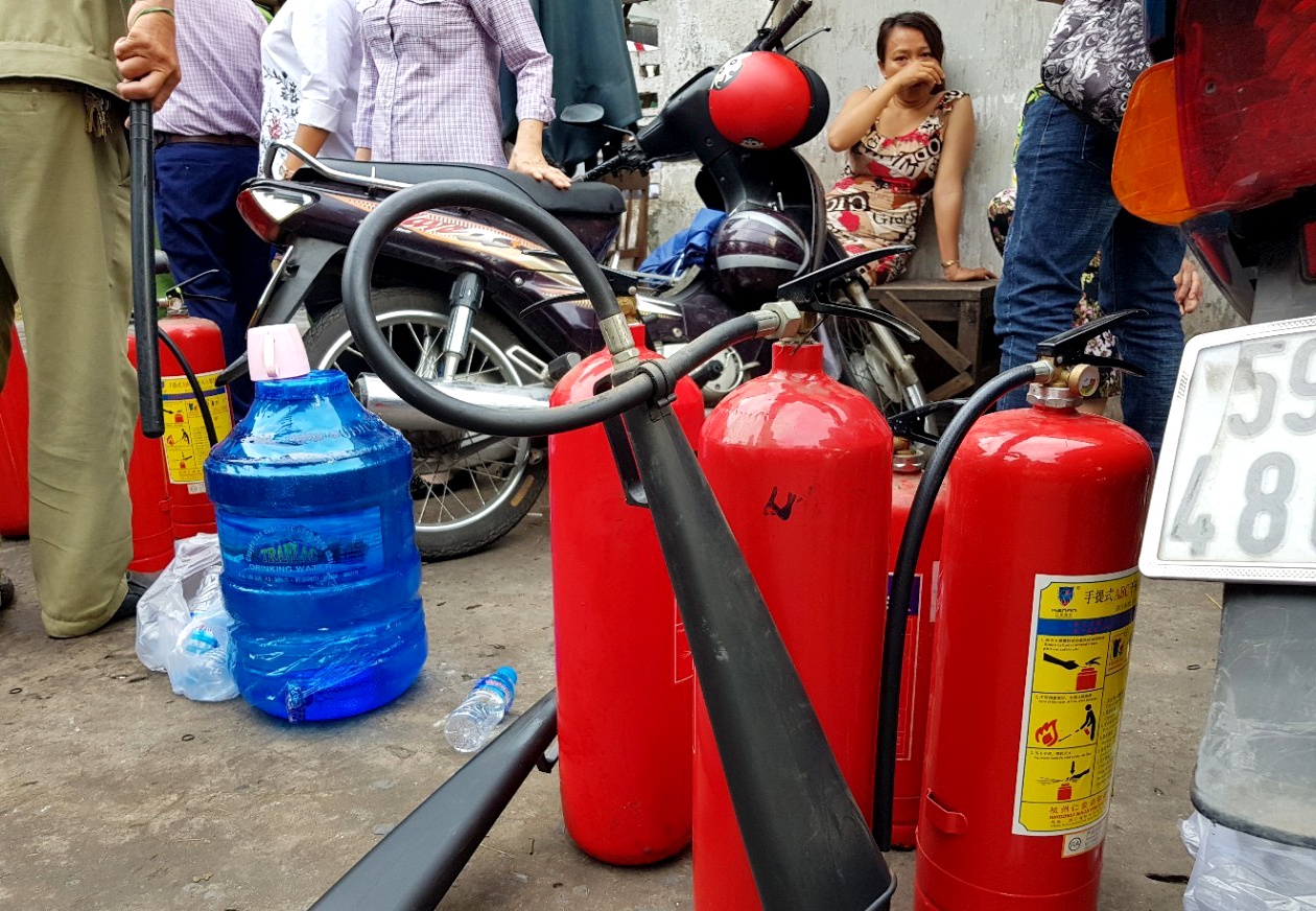 chay nha 3 me con chet anh 10