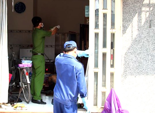 nguoi dan ong chet bat thuong anh 1