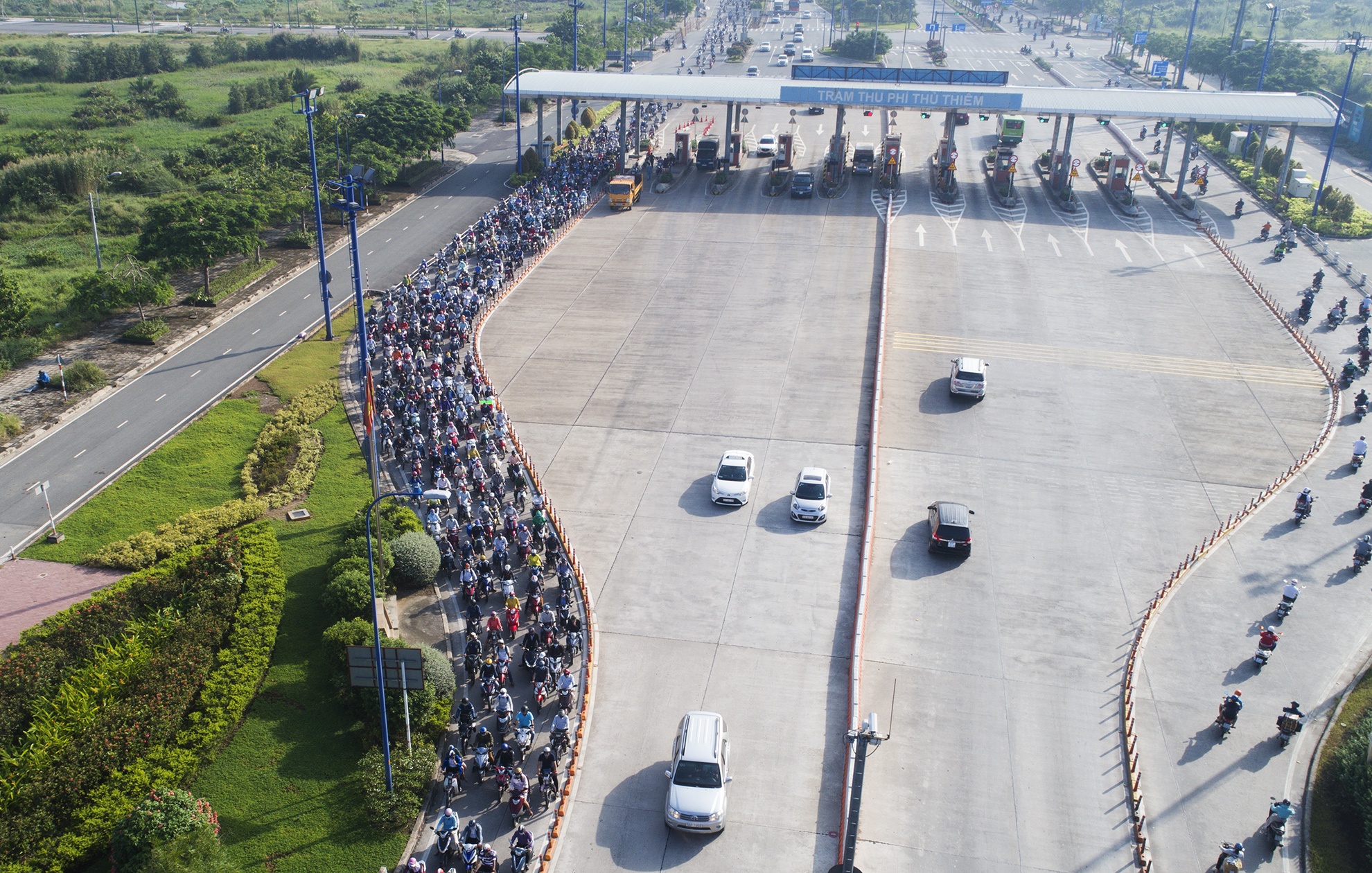 tăng làn xe máy vào hầm thủ thiêm ảnh 1 tang lan xe may vao ham thu thiem anh 1