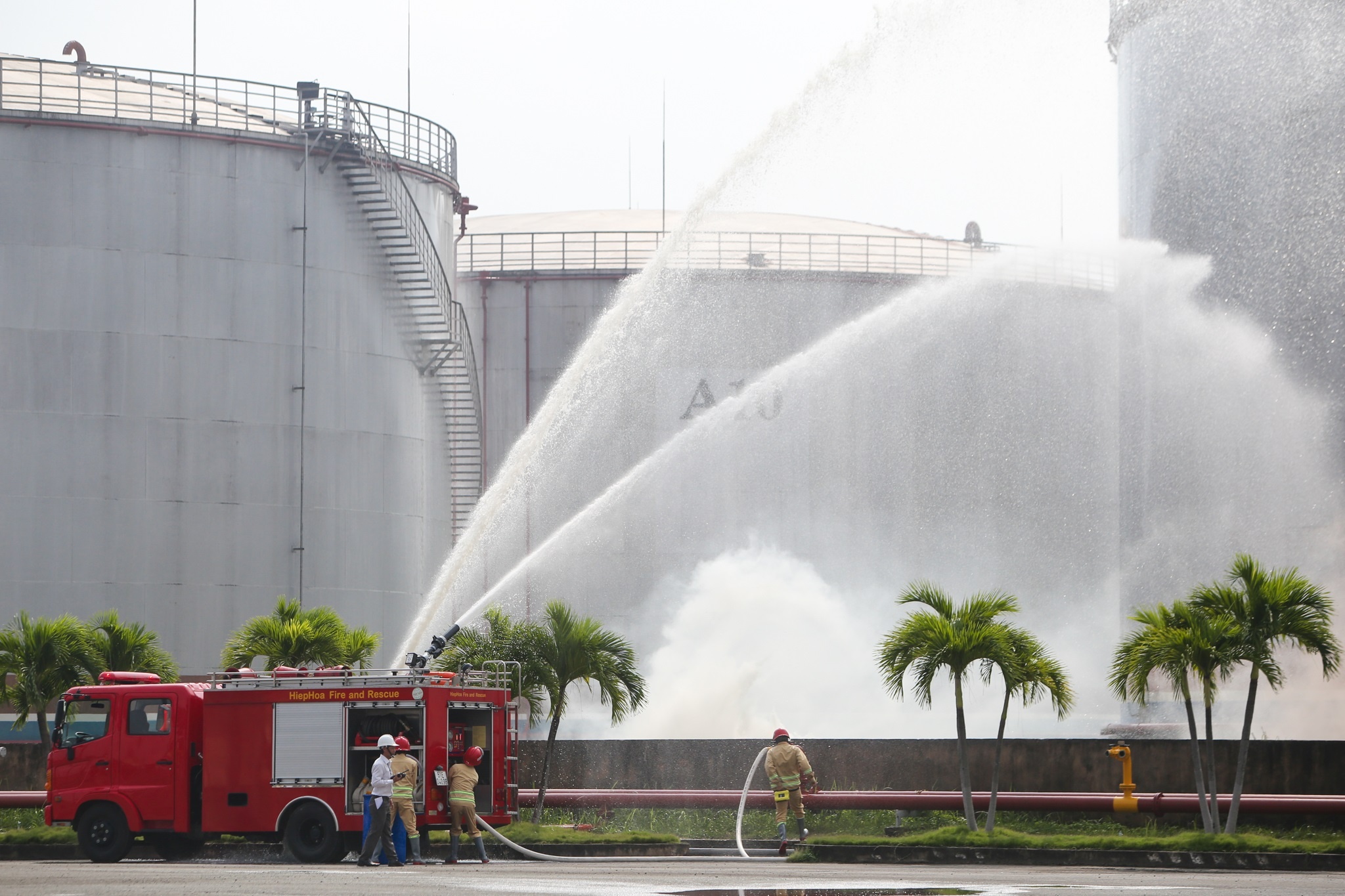 dien tap chua chay tong kho xang anh 3