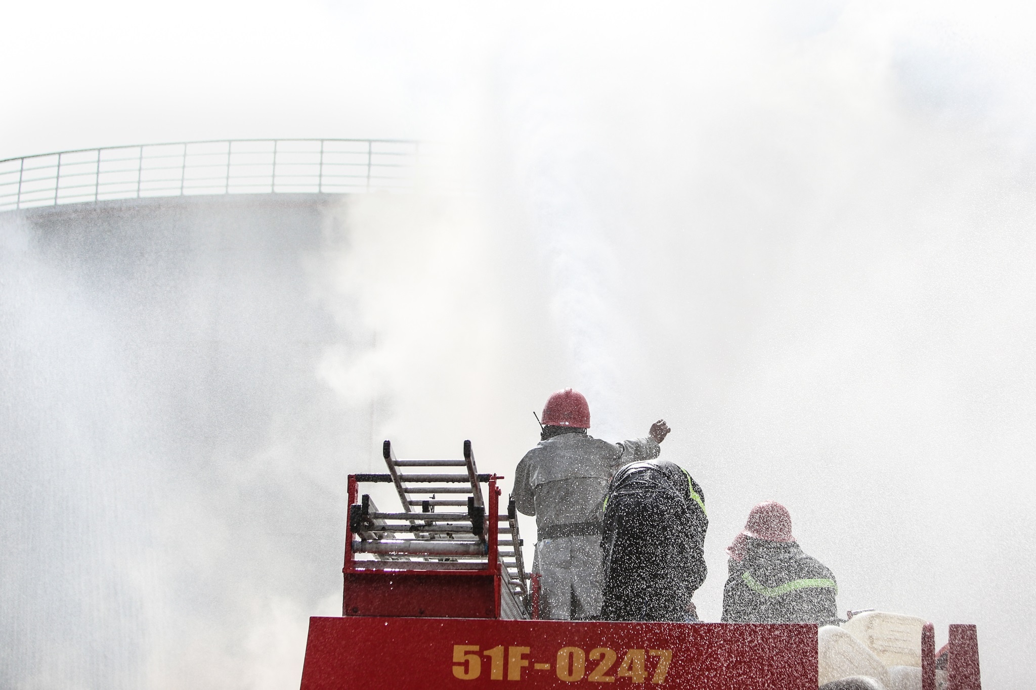 dien tap chua chay tong kho xang anh 10