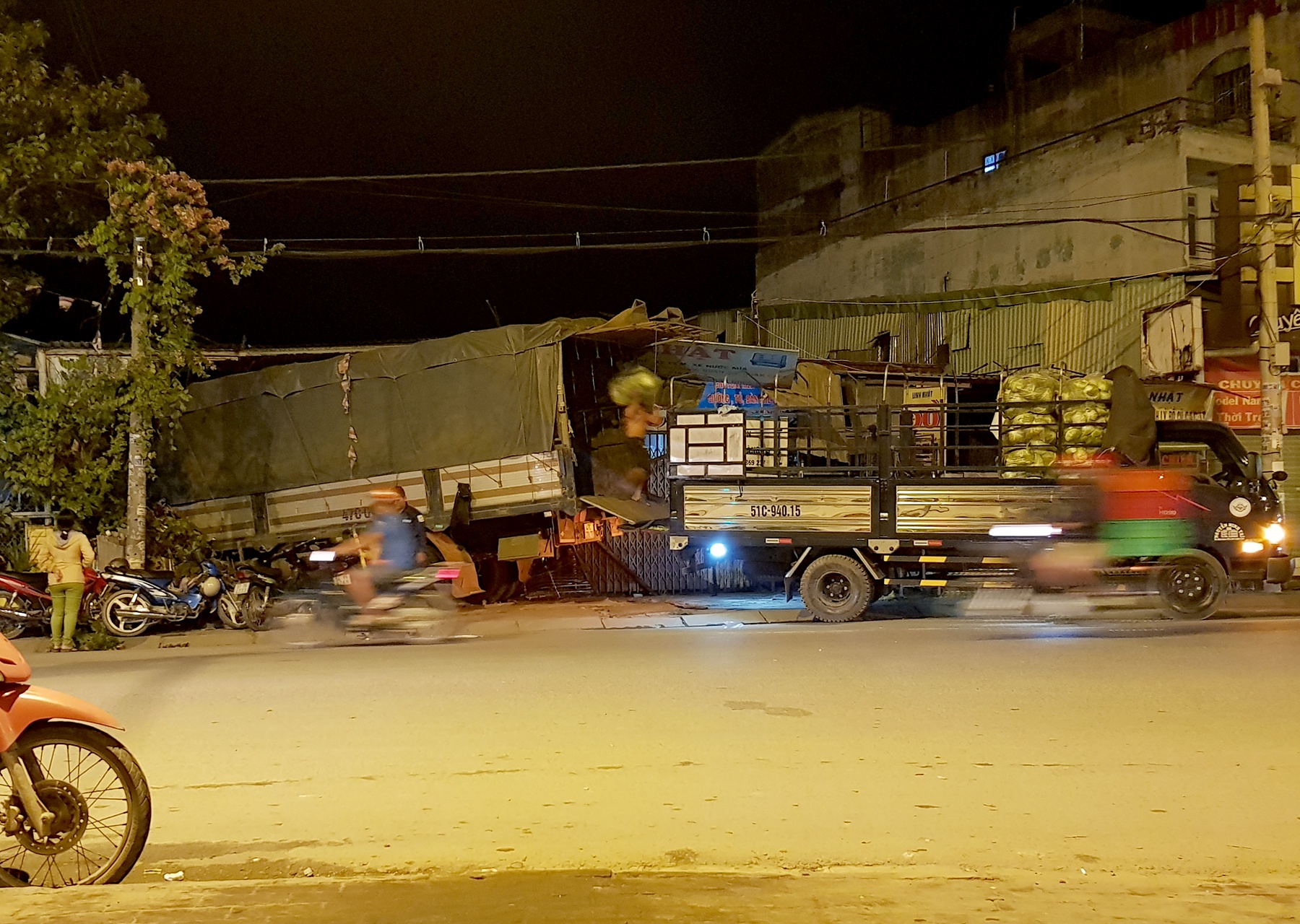 xe tai tong sap chua anh 3