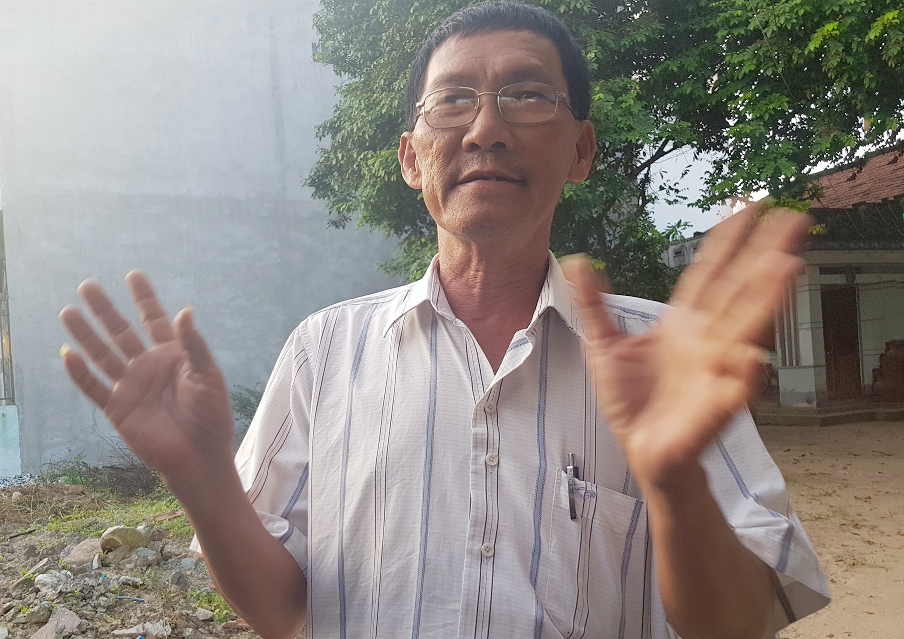 Hang xom lan manh moi vu phi tang xac nhet trong ba lo hinh anh