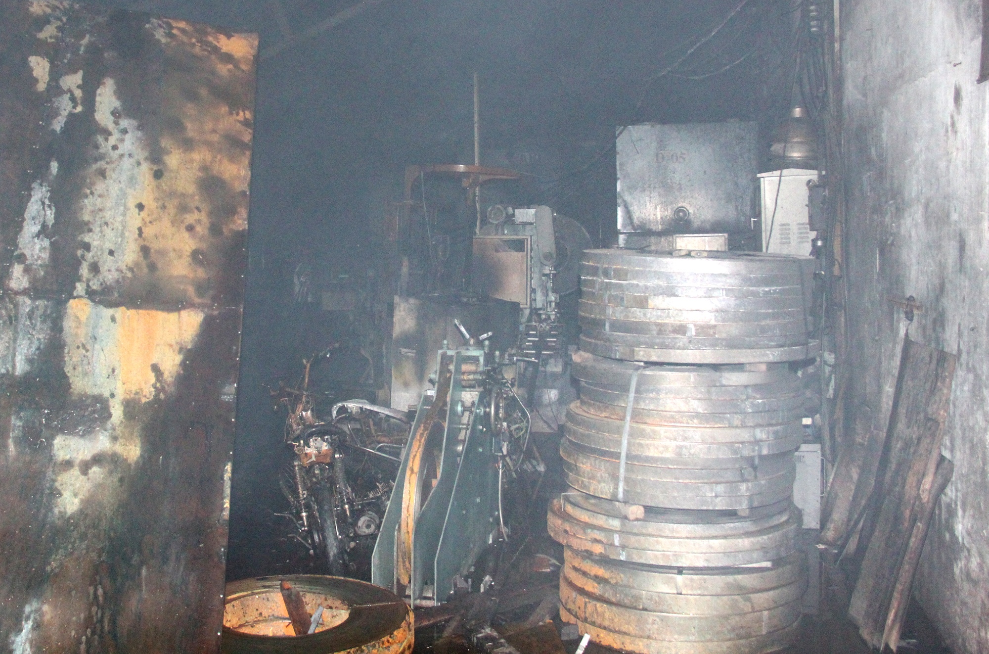 chay lon o quan Tan Phu anh 5