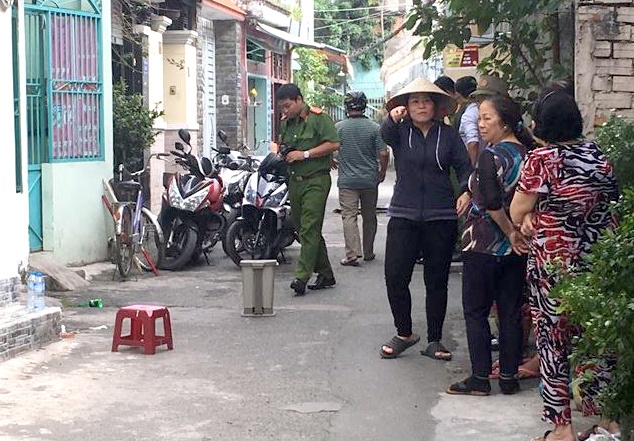 hai cha con bị đâm ở sài gòn ảnh 1 hai cha con bi dam o sai gon anh 1