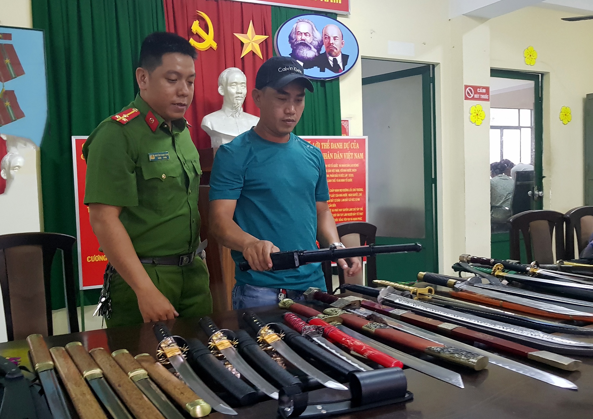 bat kho hang nong o sai gon anh 1