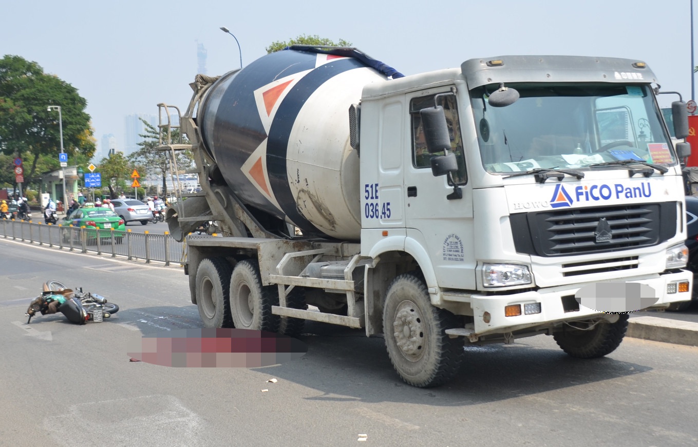 xe bồn cán chết người ở sài gòn ảnh 1 xe bon can chet nguoi o sai gon anh 1