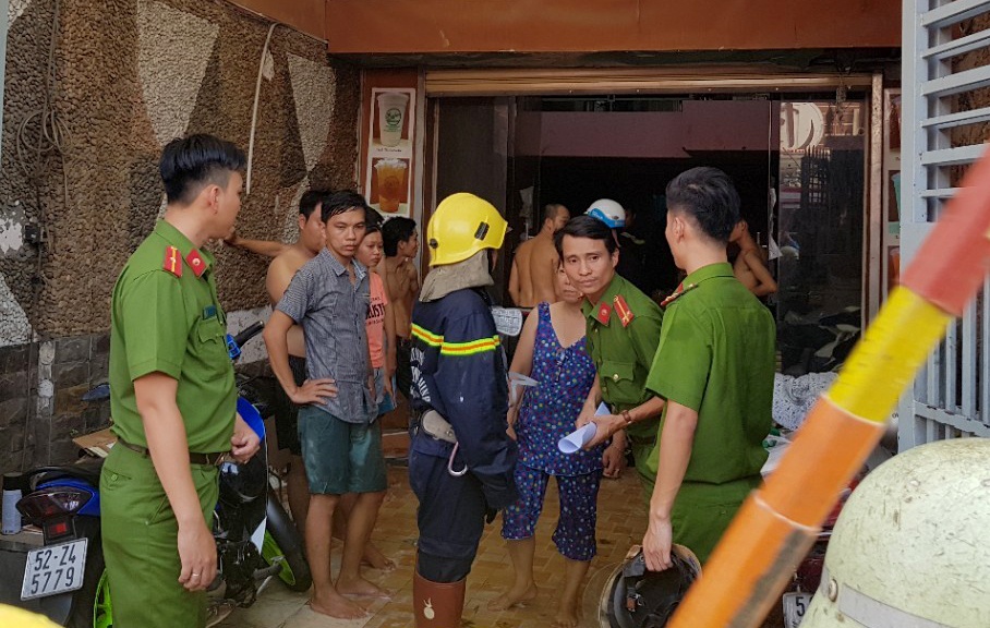 cháy tiệm tân trang xe máy ảnh 2 chay tiem tan trang xe may anh 2