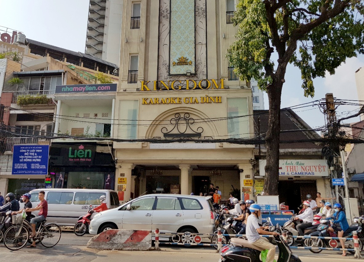 Ong Doan Ngoc Hai phat karaoke Kingdom hon 100 trieu vi vi pham PCCC hinh anh