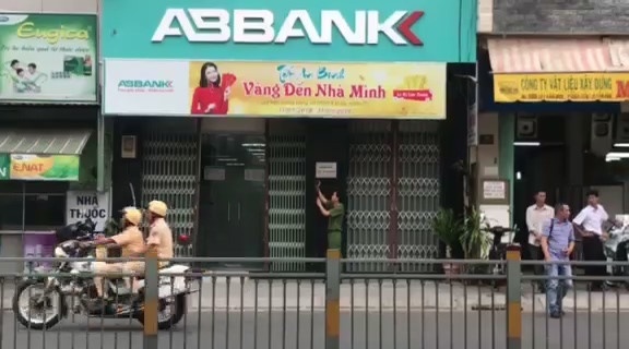 cướp ngân hàng ở sài gòn ảnh 1 cuop ngan hang o sai gon anh 1