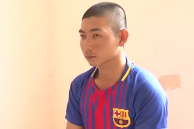 Thanh nien mang xang dot tiem trang diem cua ban gai hinh anh