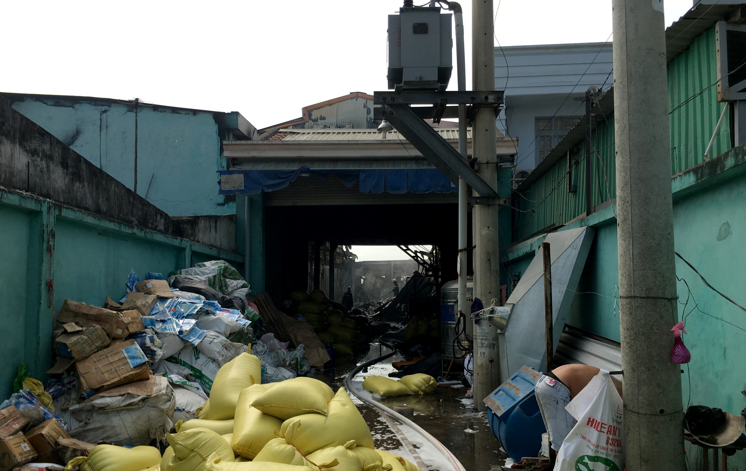 chay xuong tai che nhua o sai gon anh 3