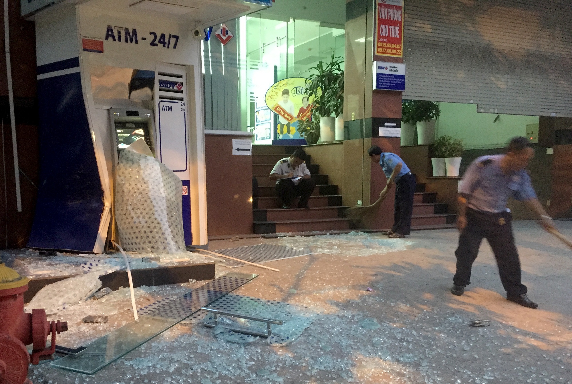 bmw tong tru atm o sai gon anh 1