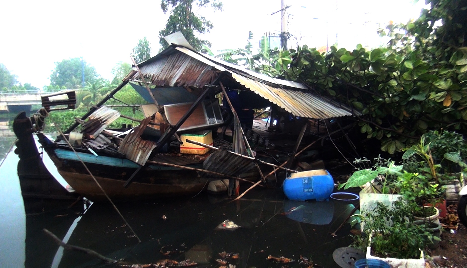 dong loc o sai gon anh 2