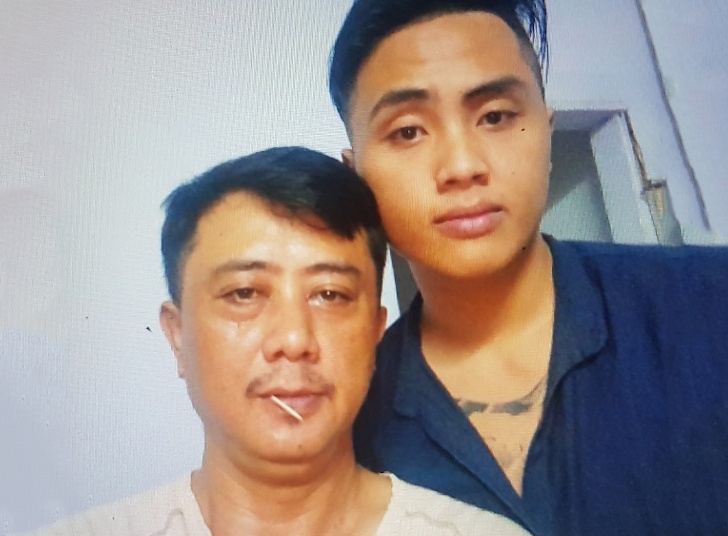 Cha nan nhan bi trung dan: Phai lam ro ai da ban con trai toi? hinh anh