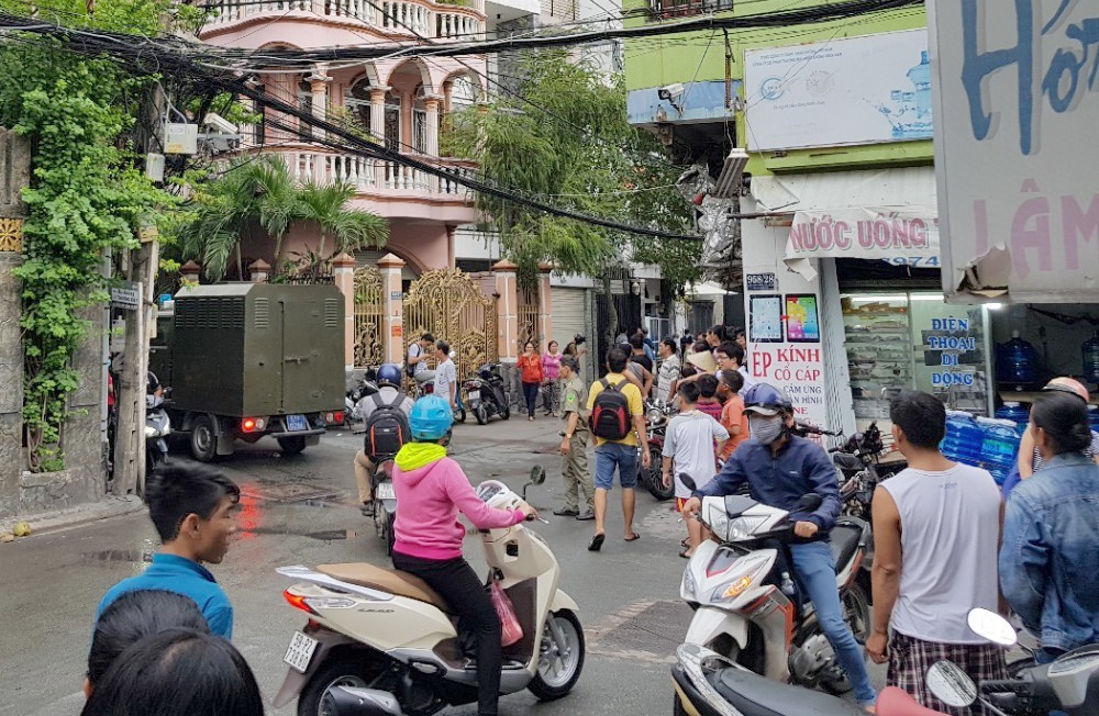 hai cha con tử vong ở sài gòn ảnh 2 hai cha con tu vong o sai gon anh 2