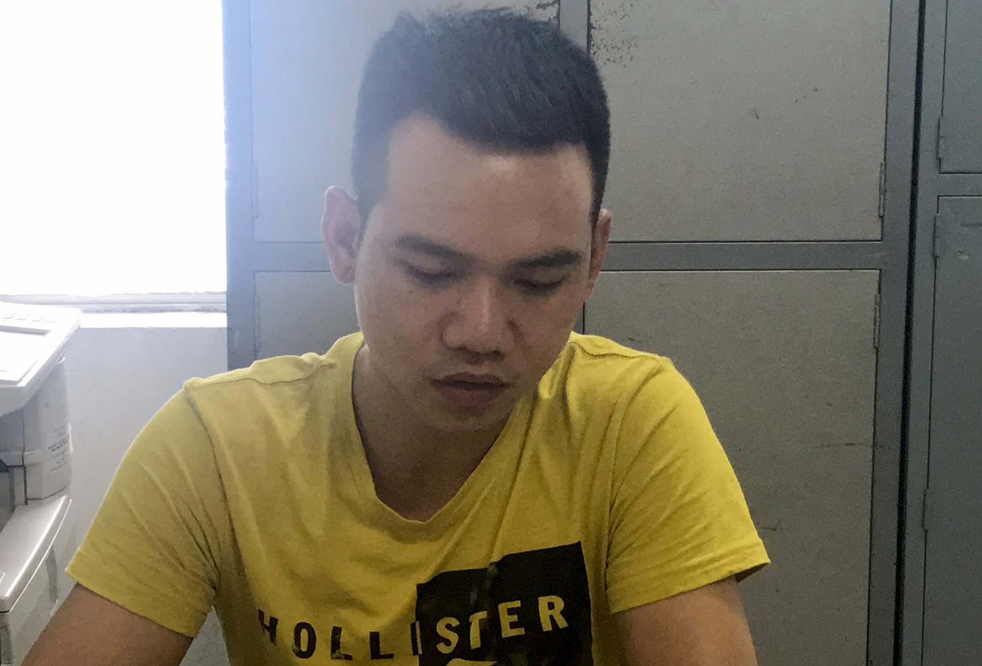 tiếp viên nhà hàng bán dâm cho khách ảnh 1 tiep vien nha hang ban dam cho khach anh 1