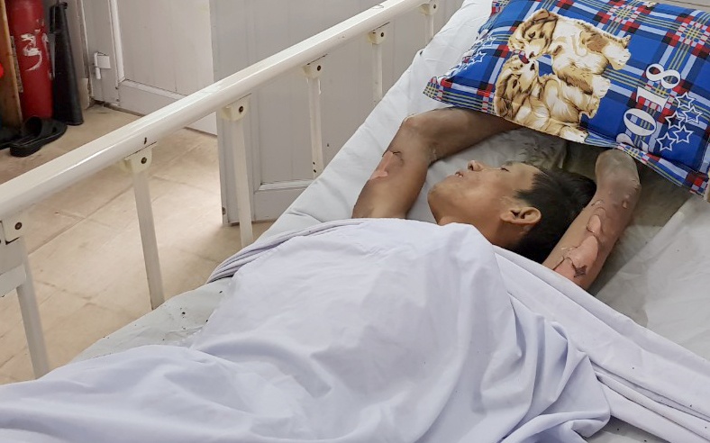 ngáo đá nhốt bạn gái ở sài gòn ảnh 1 ngao da nhot ban gai o sai gon anh 1