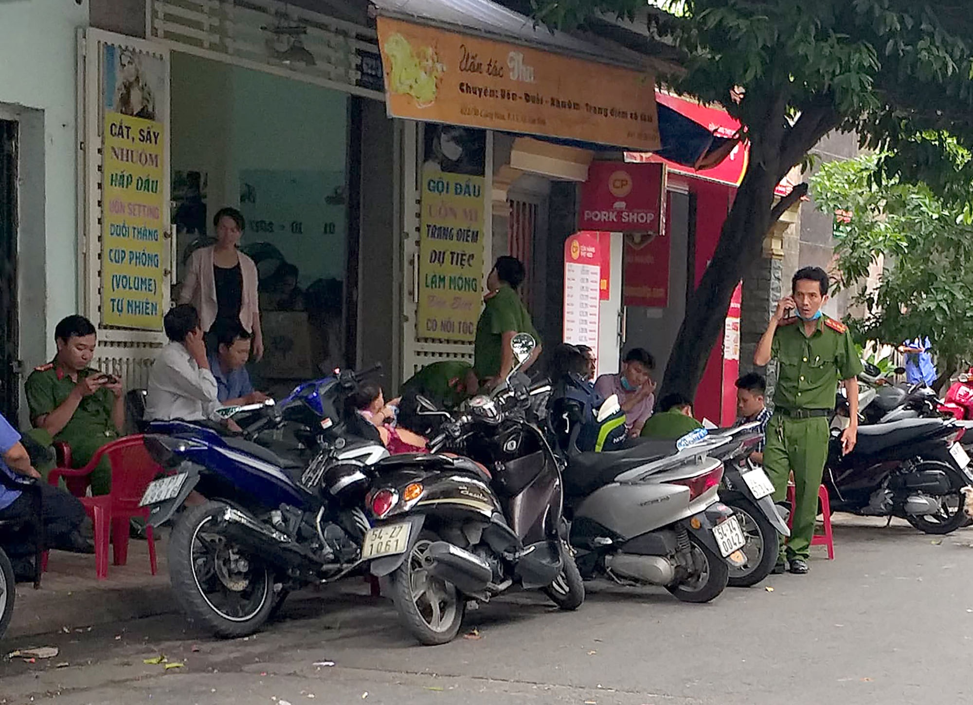 Mot nguoi nuoc ngoai tu vong tai nha tro o Sai Gon hinh anh