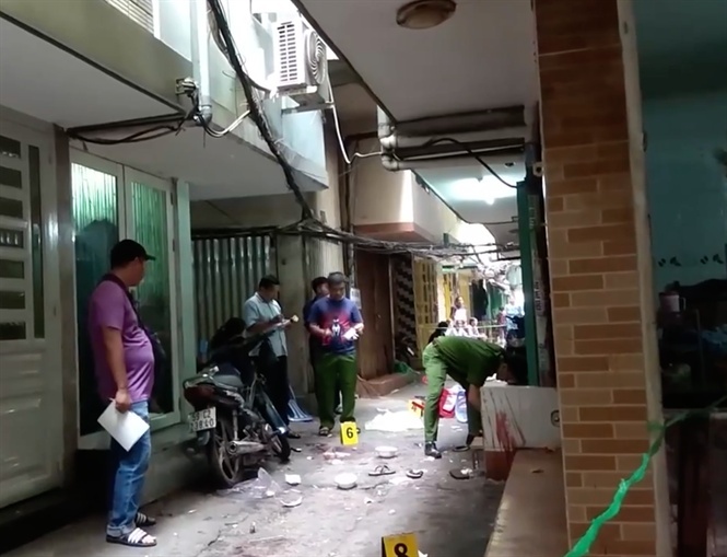 9X bi dam vi tranh cho ban ga o Sai Gon hinh anh