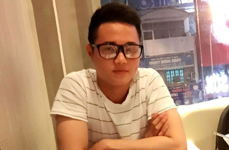 Khoi to ‘tu ong’ dieu hanh duong day a hau, dien vien ban dam nghin do hinh anh