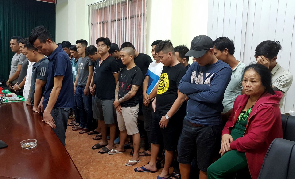 bộ công an bắt sới bạc khủng ảnh 2 bo cong an bat soi bac khung anh 2