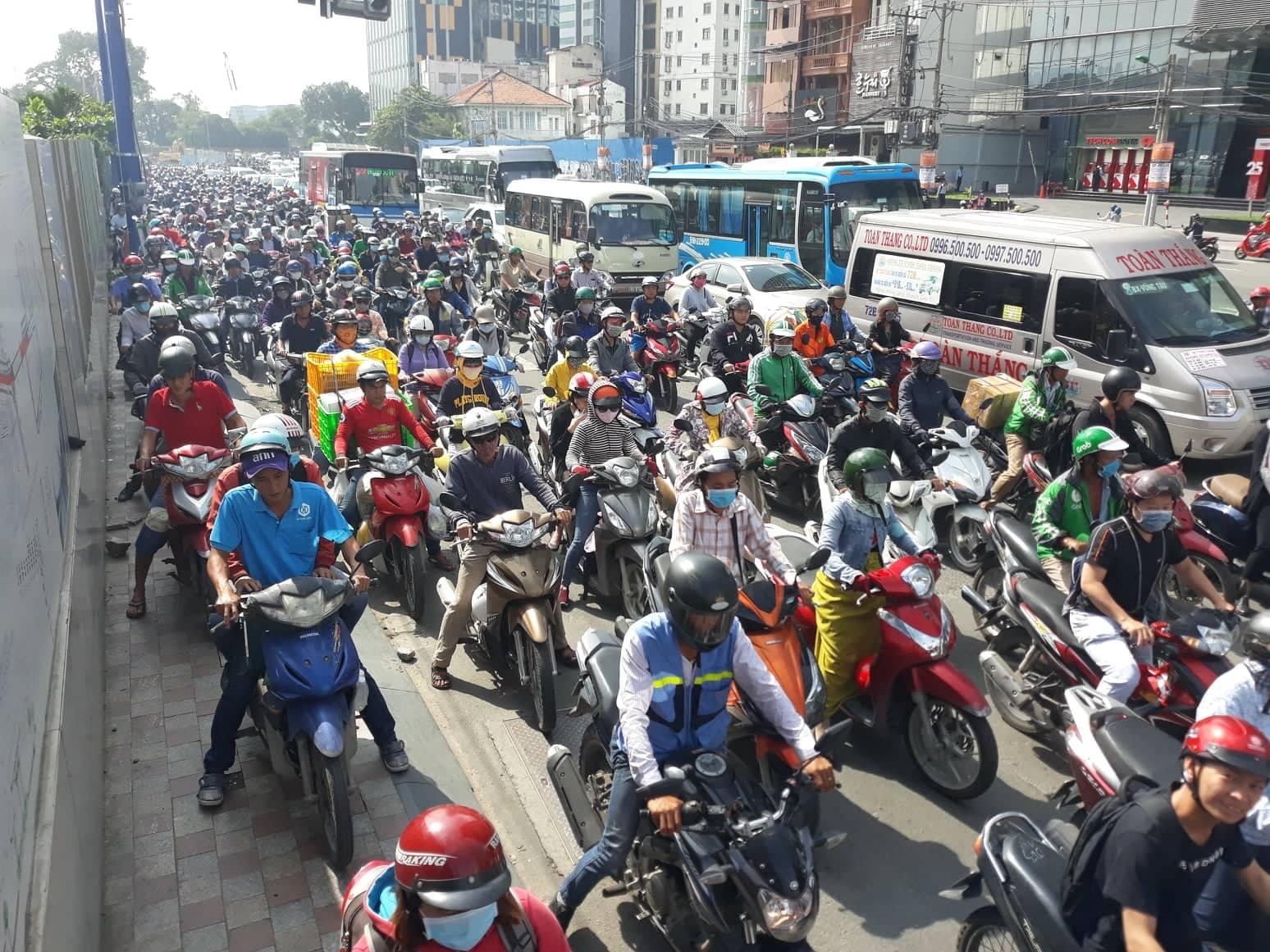 giao thong te liet o sai gon anh 2