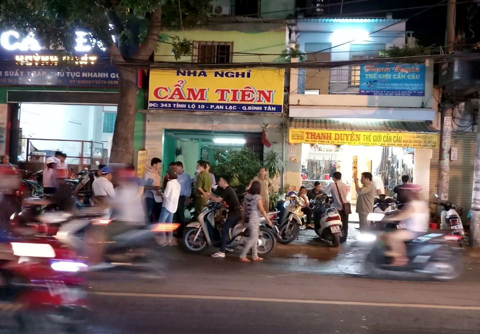 Gai ban dam bi giet, cuop tai san tai nha nghi o Sai Gon hinh anh