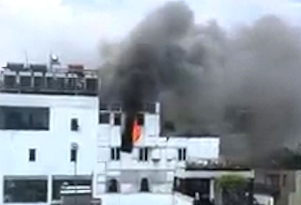 cháy khách sạn giữa trung tâm sài gòn ảnh 1 chay khach san giua trung tam sai gon anh 1