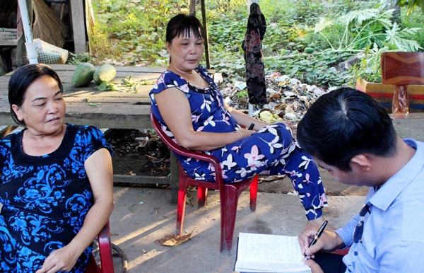 Hai chu hui bo tron, hang tram nguoi tro thanh con no hinh anh