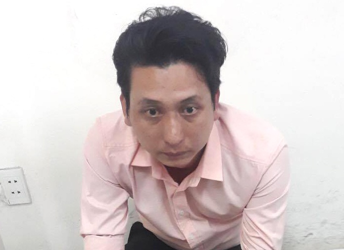 Thue 8 oto mang di cam, chiem doat tien ty hinh anh