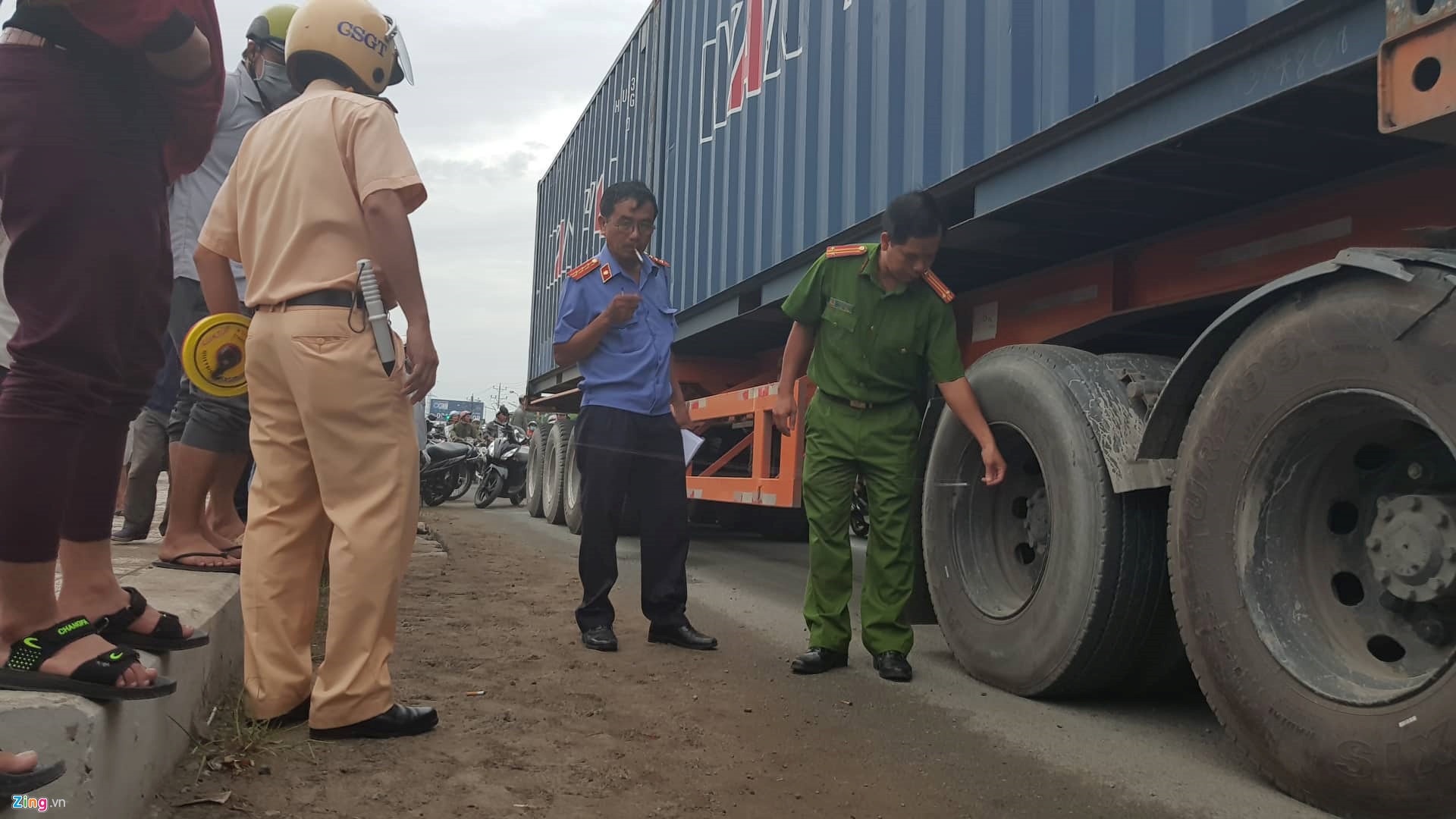 csgt kiểm tra ma túy tài xế ảnh 1 csgt kiem tra ma tuy tai xe anh 1