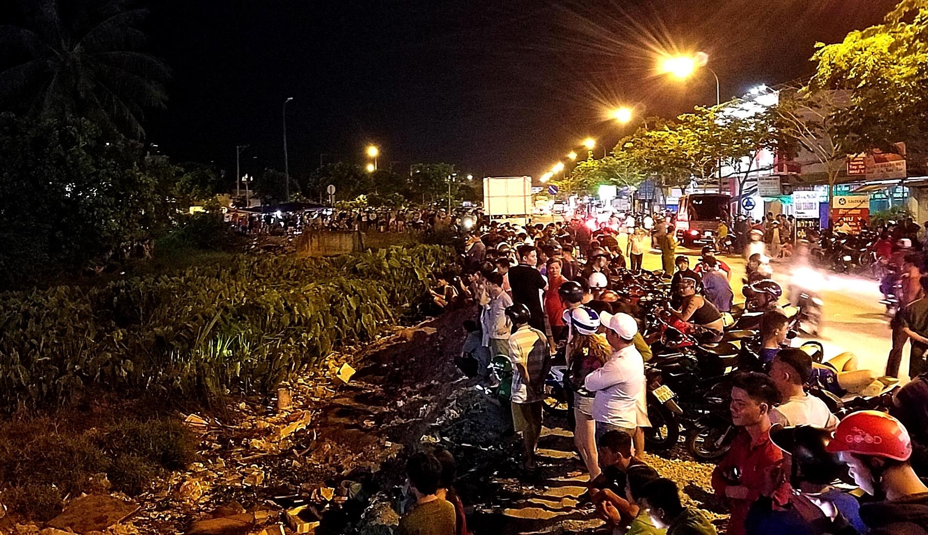 cướp tiệm vàng nhảy xuống kênh ảnh 1 cuop tiem vang nhay xuong kenh anh 1
