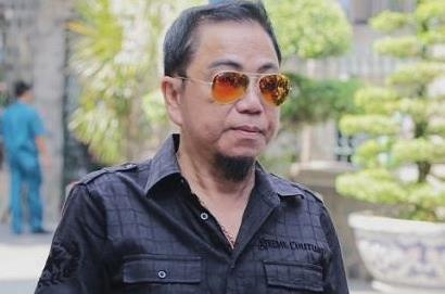 Hong To bi bat qua tang danh bac cung Viet kieu tai nha rieng hinh anh