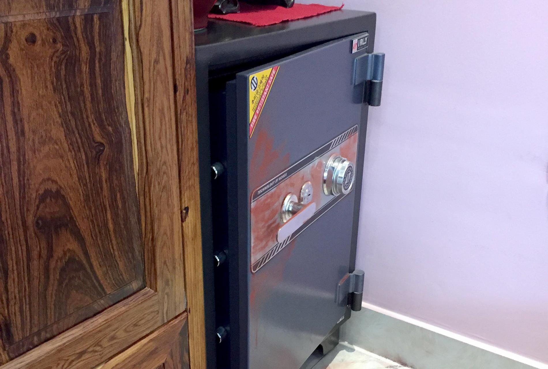 Nu giup viec trom hang tram trieu va vang cua chu nha hinh anh