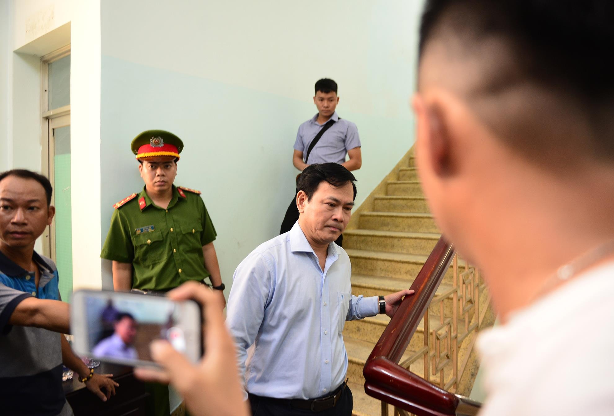 nguyen huu linh dam o be gai anh 2