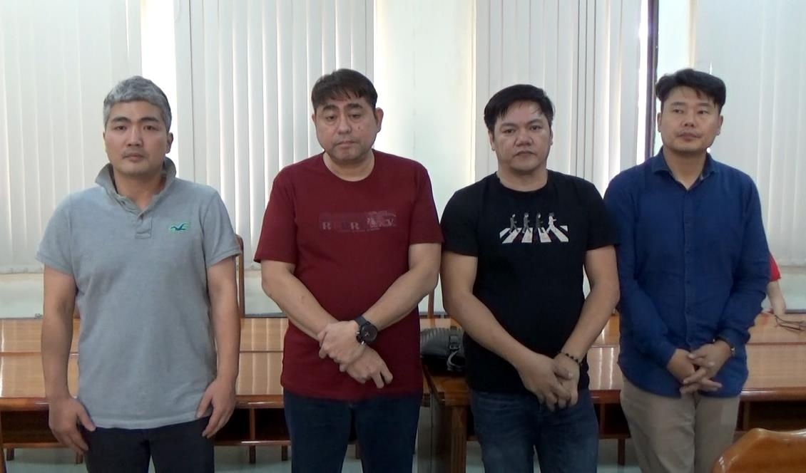 bắt ổ cờ bạc nước ngoài ảnh 2 bat o co bac nuoc ngoai anh 2