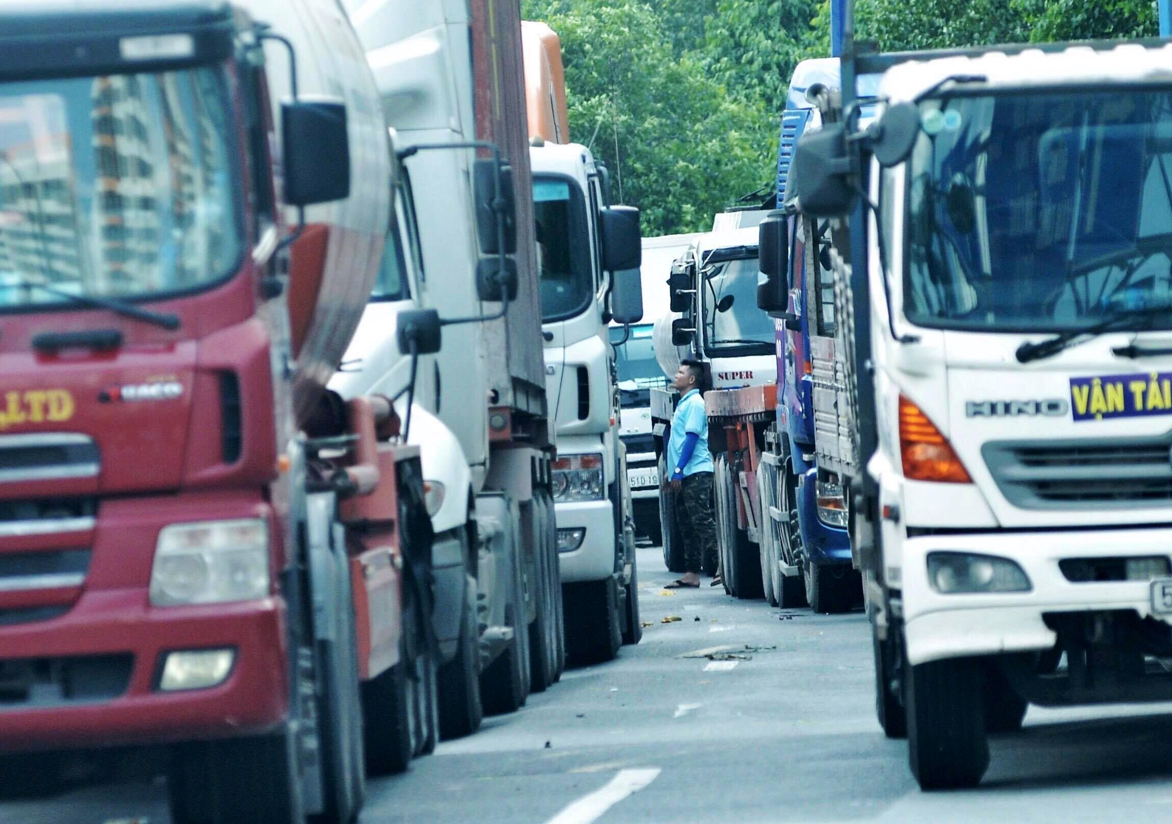 kẹt xe kinh hoàng trên cao tốc ảnh 1 ket xe kinh hoang tren cao toc anh 1