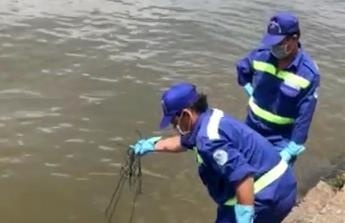 Thi the dan ong noi tren song Sai Gon hinh anh