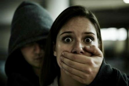 Nu nhan vien o Sai Gon vat lon voi ten cuop co dao hinh anh