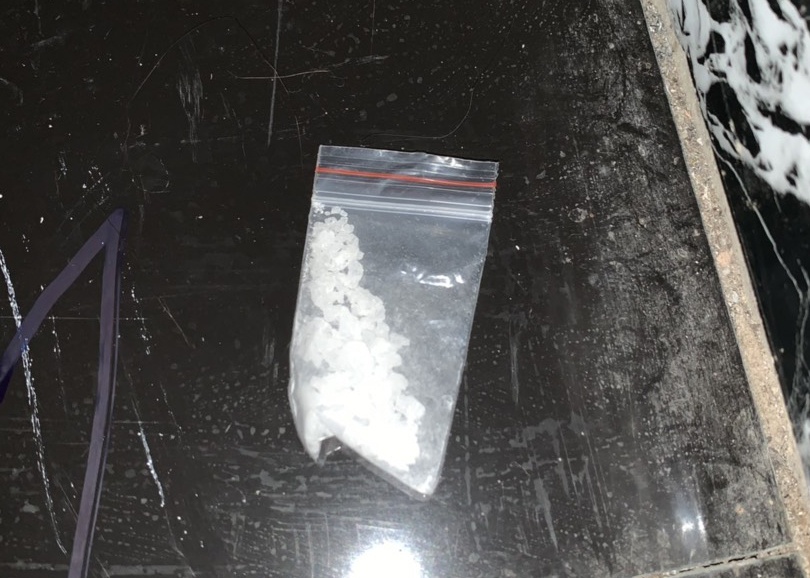 kiem tra quan bar o sai gon anh 2