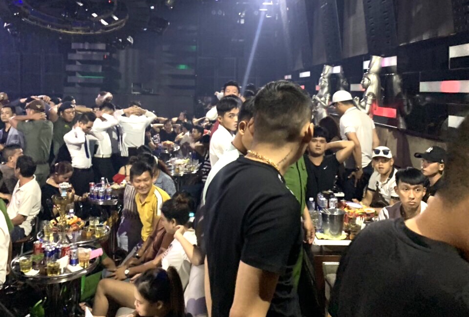 kiểm tra bar ở sài gòn ảnh 1 kiem tra bar o sai gon anh 1