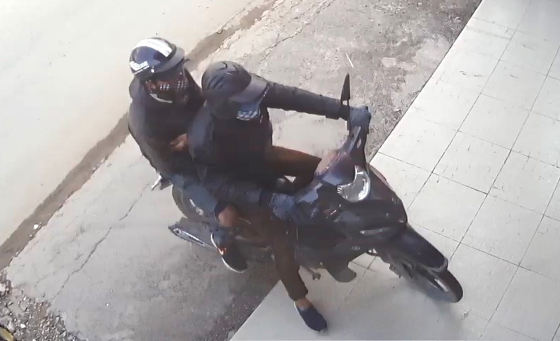 cướp tiệm vàng ở tphcm ảnh 1 cuop tiem vang o tphcm anh 1