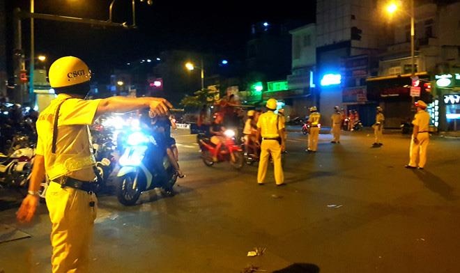 Cam duong o trung tam TP.HCM de nguoi dan co vu tran VN - Thai Lan hinh anh