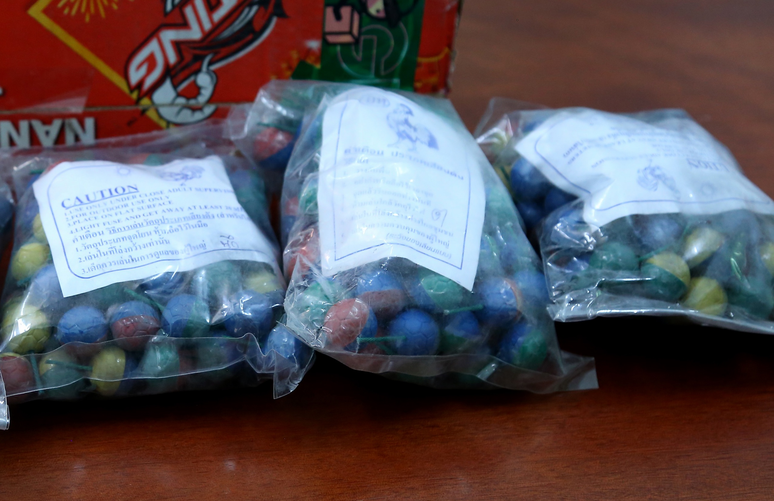 Hai thanh nien nhan cho thue 8,2 kg phao voi gia 800.000 dong hinh anh