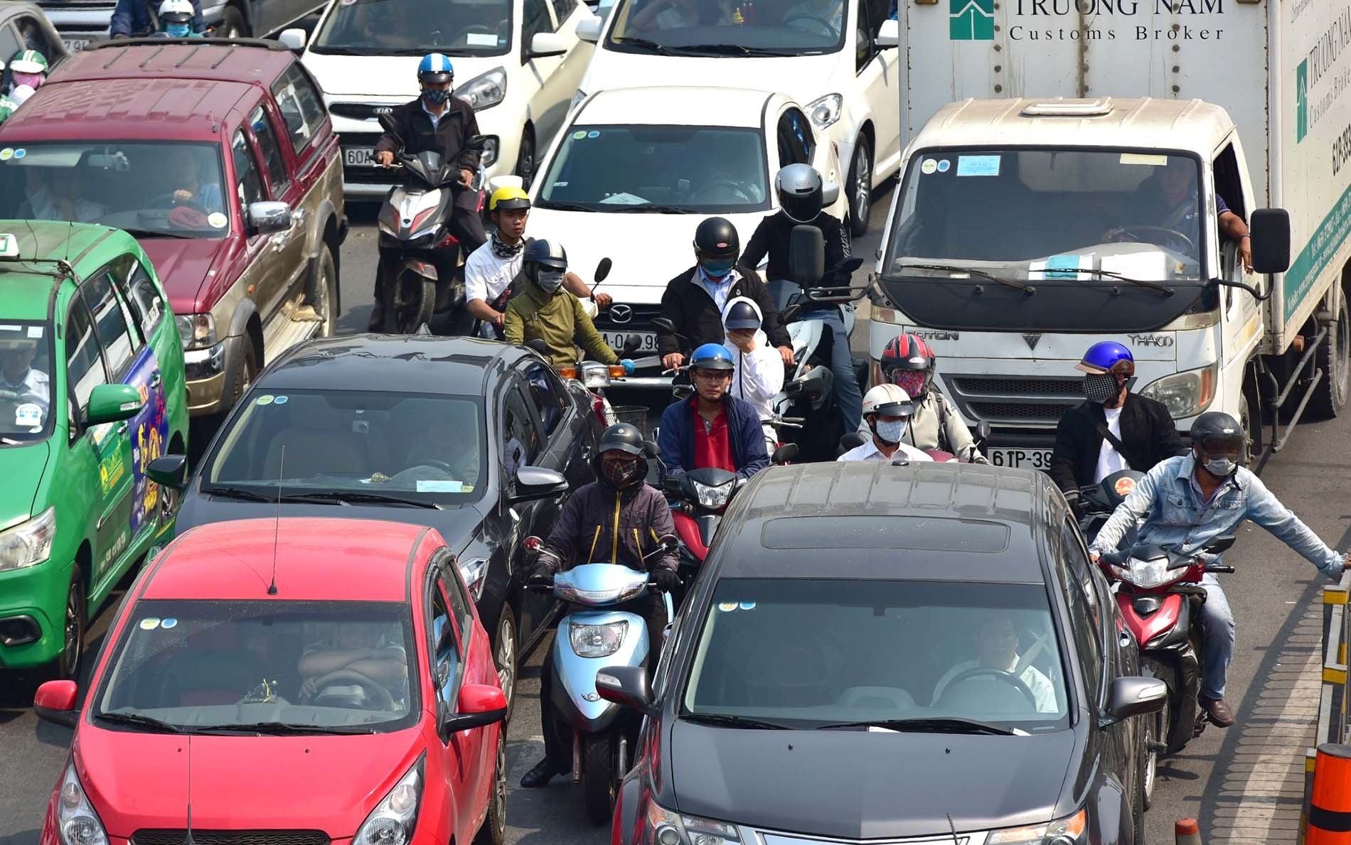 ket xe o san bay tan son nhat anh 2