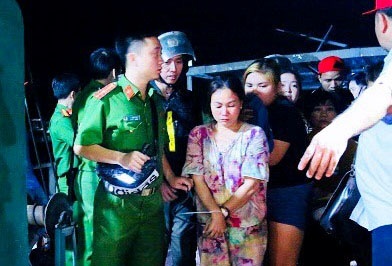 Ca tram canh sat dot kich soi bac ven song Sai Gon hinh anh