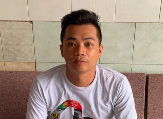 Nu tai xe GrabBike bi cuop xe luc rang sang hinh anh