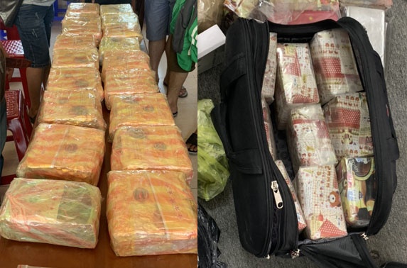 Bat bang buon 50 banh heroin, 35 kg ma tuy da hinh anh